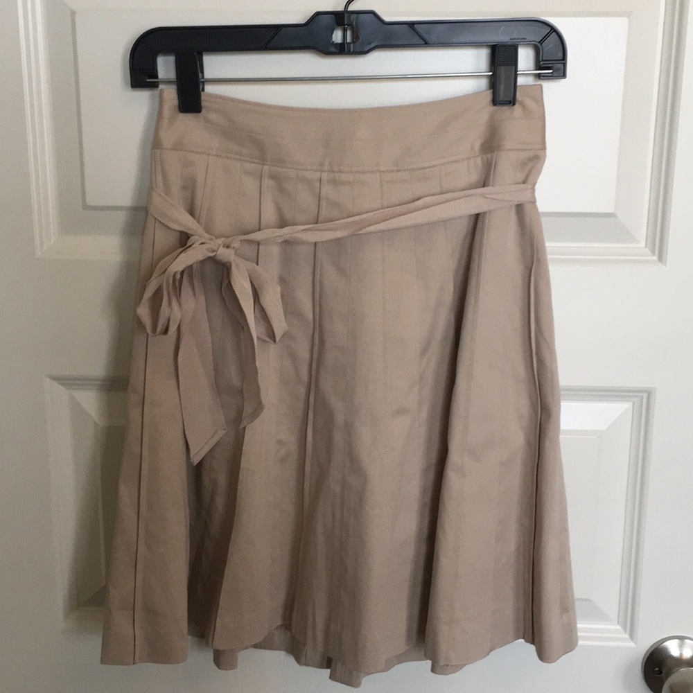 Pleated khaki skirt